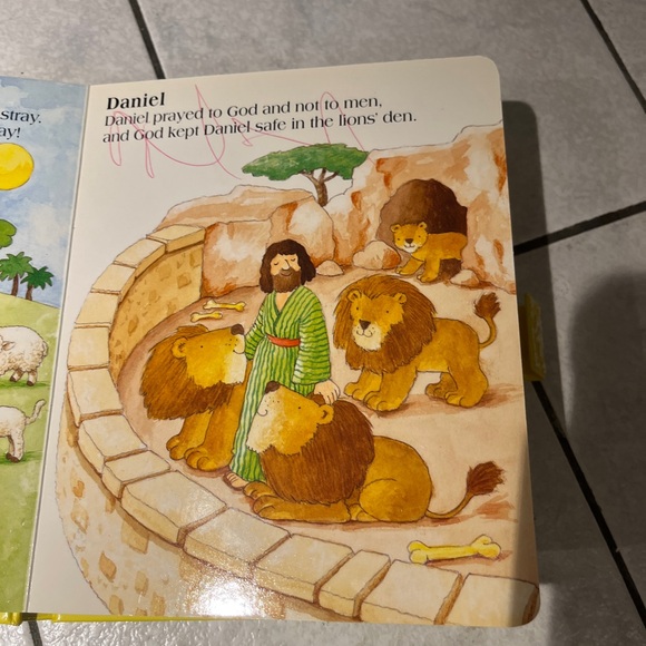 Baby’s First Bible Book - Picture 5 of 8